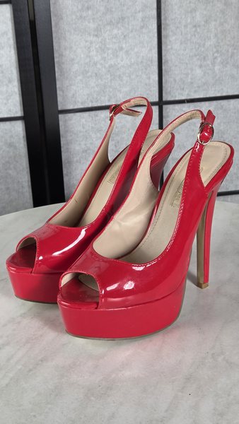 Scarpa 005, misura EU 38