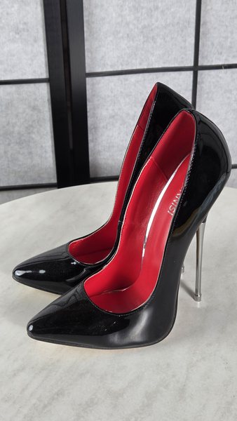 Scarpa 017, misura EU 38