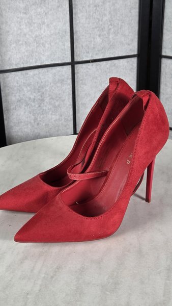 Scarpa 024, misura EU 38