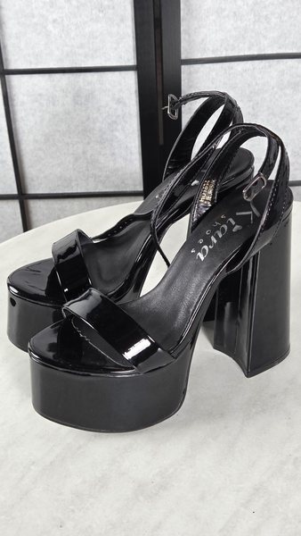 Scarpa 025, misura EU 38