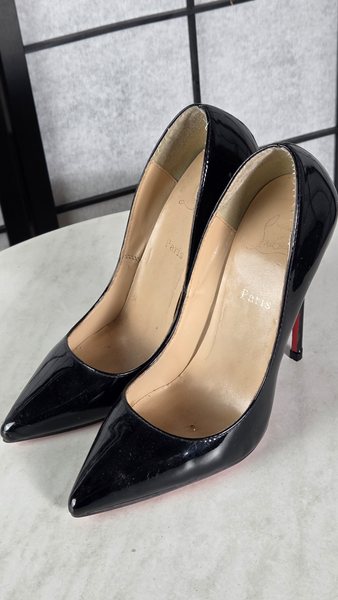 Scarpa 047, misura EU 38