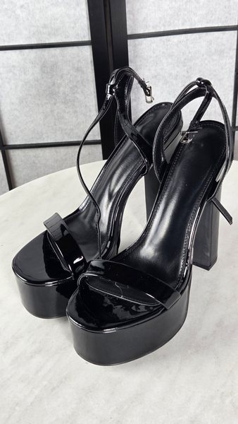 Scarpa 062, misura EU 40